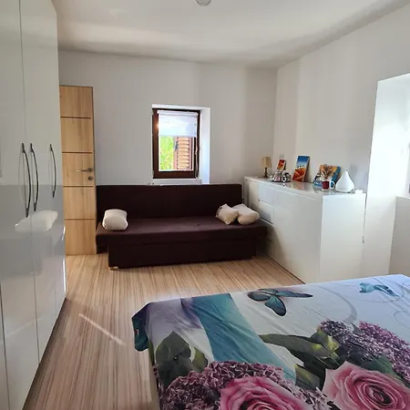 Apartament Hiska Pod Murvo - Kraski Rob Črni Kal